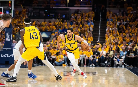 西亚卡姆25分布伦森空砍31分 步行者胜尼克斯进抢七 西亚卡姆25分布伦森空砍31分 步行者胜尼克斯进抢七