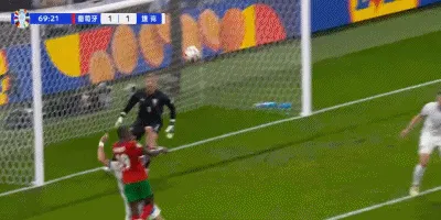 1718758476877293.gif 3.gif