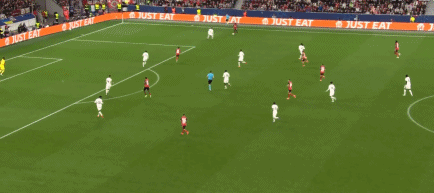 1727832213221991.gif 2.gif