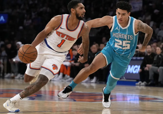 尼克斯双杀黄蜂4连胜季前赛不败 米勒26+6三分三球复出14+7 尼克斯双杀黄蜂4连胜季前赛不败 米勒26+6三分三球复出14+7