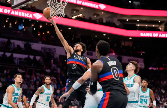 三球25+8 CC空砍三双 米勒补篮绝杀 黄蜂1分险胜活塞 三球25+8 CC空砍三双 米勒补篮绝杀 黄蜂1分险胜活塞