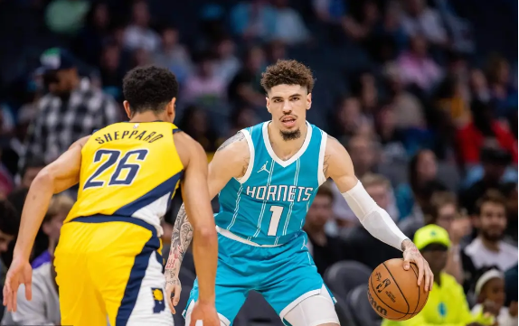 鲍尔31+7+6 布兰登-米勒29+6+6 西卡27分 黄蜂终结步行者连胜