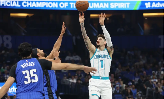 小瓦格纳三节32+8 鲍尔35+7 米勒14中2 魔术大胜黄蜂迎3连胜 小瓦格纳三节32+8 鲍尔35+7 米勒14中2 魔术大胜黄蜂迎3连胜