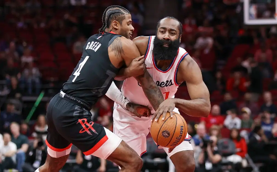 哈登21分末节没打 范弗里特18+10 史密斯28+11 快船再负火箭