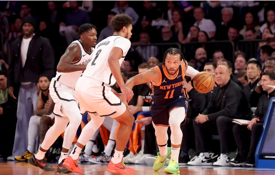 布伦森37+7 托马斯43分 尼克斯拒逆转险胜篮网