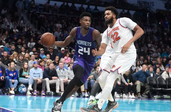 布伦森31+6+6 唐斯19+12 米勒25中7 尼克斯险胜黄蜂 布伦森31+6+6 唐斯19+12 米勒25中7 尼克斯险胜黄蜂