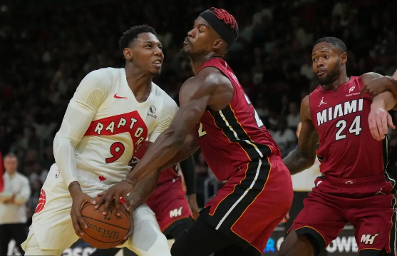 巴特勒26+6 希罗23分 热巴&巴恩斯三双 热火击败猛龙