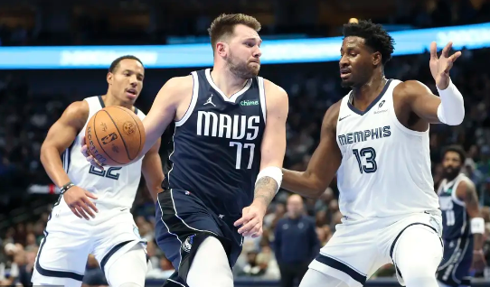 东契奇37+12 莫兰特31分 独行侠最后3分钟轰18-2逆转灰熊 东契奇37+12 莫兰特31分 独行侠最后3分钟轰18-2逆转灰熊