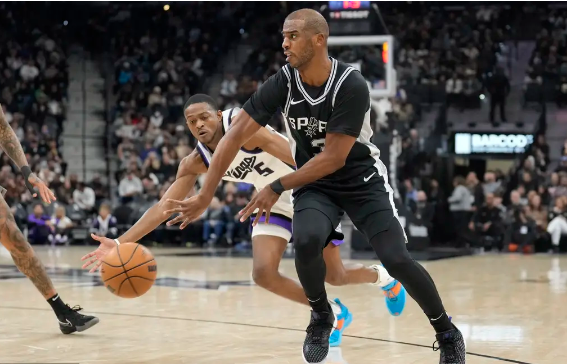 小萨22+16 福克斯22+8 保罗11+8+13 国王4人20+大胜马刺 小萨22+16 福克斯22+8 保罗11+8+13 国王4人20+大胜马刺