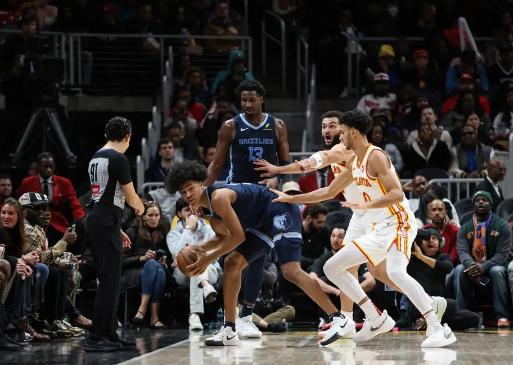 皮蓬22+5+9 亨特26分 枪王&杨缺战 灰熊送老鹰3连败 皮蓬22+5+9 亨特26分 枪王&杨缺战 灰熊送老鹰3连败