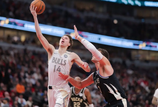 基迪三双 武切维奇23+13 利拉德复出29+11 公牛3人20+胜雄鹿 基迪三双 武切维奇23+13 利拉德复出29+11 公牛3人20+胜雄鹿