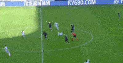 1738504726364081.gif 3.gif