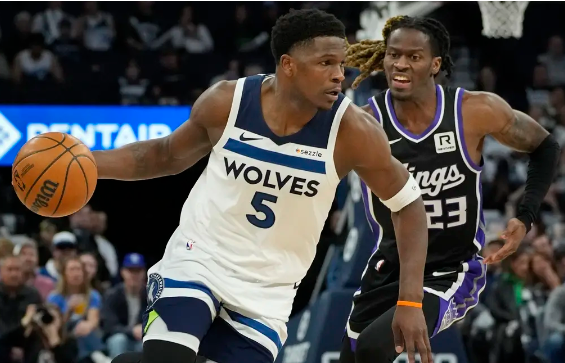 德罗赞33+5+7 蒙克26+8+5 爱德华兹21中7 国王力克森林狼