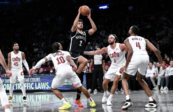 米切尔26+5 阿伦16+20 拉塞尔7中1&伤退 骑士撕破篮网取5连胜 米切尔26+5 阿伦16+20 拉塞尔7中1&伤退 骑士撕破篮网取5连胜