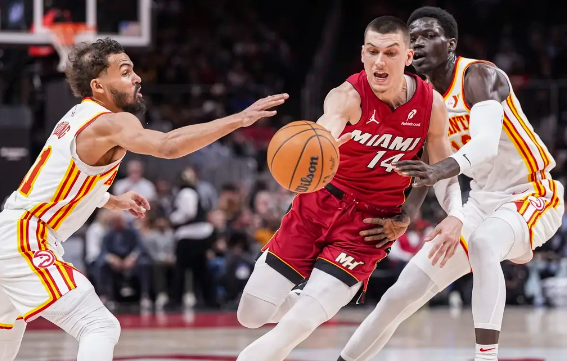 吹杨11+14 维金斯23分 希罗三分9中0 老鹰6人上双灭火止3连败