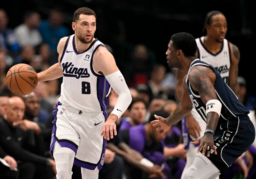 拉文22分 欧文重伤退赛 凯-琼斯首秀21+9 国王大胜独行侠 拉文22分 欧文重伤退赛 凯-琼斯首秀21+9 国王大胜独行侠