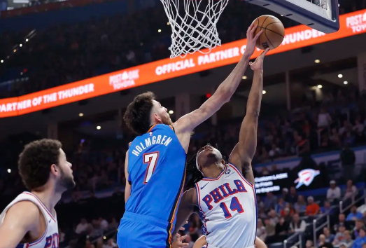 杰林三双 SGA缺阵 格莱姆斯28分 雷霆大胜76人锁定西北区冠军 杰林三双 SGA缺阵 格莱姆斯28分 雷霆大胜76人锁定西北区冠军