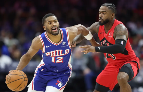 巴雷特31+5+5 朗尼-沃克23+7 猛龙赛季横扫76人送其8连败 巴雷特31+5+5 朗尼-沃克23+7 猛龙赛季横扫76人送其8连败