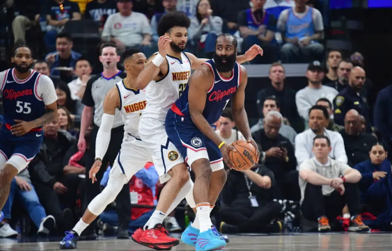 哈登20+9 小卡21+11 约基奇23+13+13 快船大比分2-1反超掘金 哈登20+9 小卡21+11 约基奇23+13+13 快船大比分2-1反超掘金