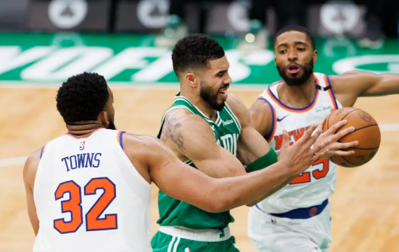 大桥致胜封盖 双探花42中13 尼克斯2-0绿军再次20分逆转！