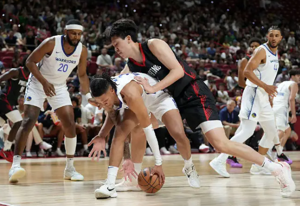 夏联-杨瀚森10+4+5+1断+3帽 吕佩尔23+9 开拓者大胜勇士 夏联-杨瀚森10+4+5+1断+3帽 吕佩尔23+9 开拓者大胜勇士